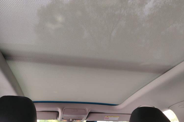 Used Volkswagen Tiguan 2015 1.8TSI Automatic Two-Wheel Drive Luxury Model Headliner