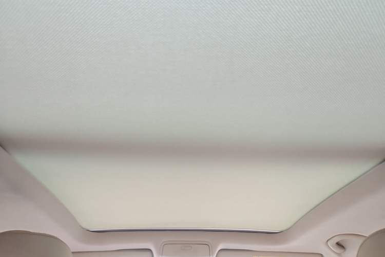 Used Volkswagen Tiguan 2015 1.8TSI Automatic Two-Wheel Drive Luxury Model Headliner