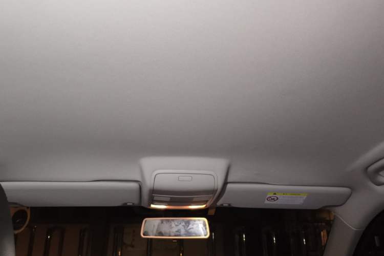 Used Volkswagen Tiguan 2015 1.8TSI Automatic Two-Wheel Drive Comfort Edition Headliner