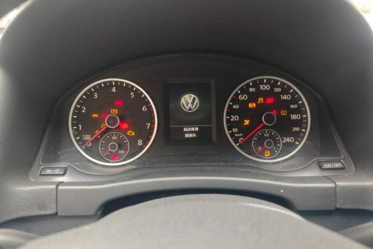Used Volkswagen Tiguan 2015 1.8TSI Automatic Two-Wheel Drive Luxury Model Instrument Cluster