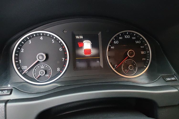 Used Volkswagen Tiguan 2015 1.8TSI Automatic Two-Wheel Drive Luxury Model Instrument Cluster