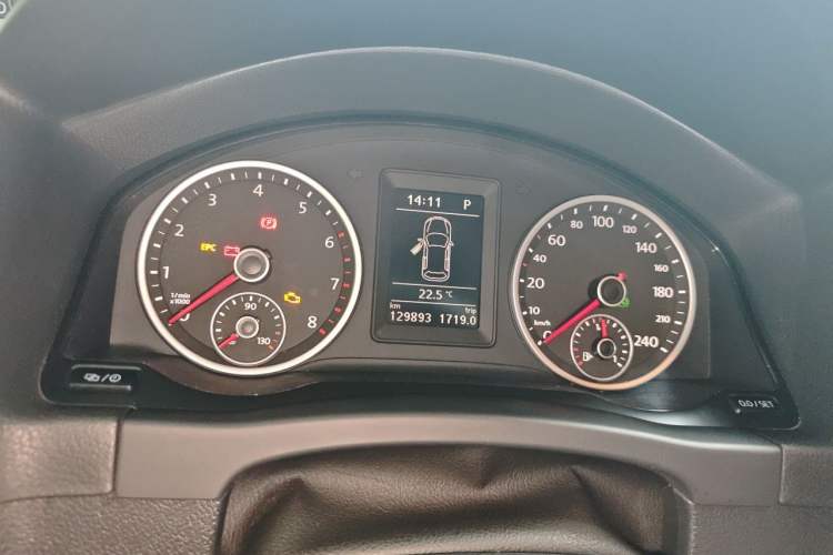 Used Volkswagen Tiguan 2015 1.8TSI Automatic Two-Wheel Drive Comfort Edition Instrument Cluster