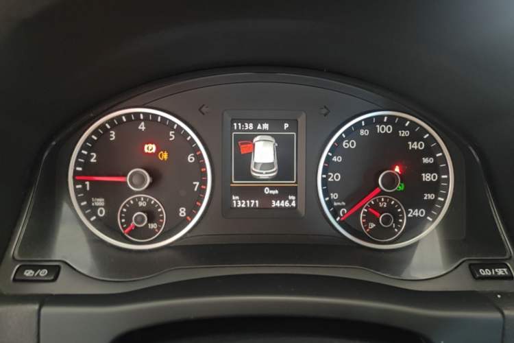 Used Volkswagen Tiguan 2015 1.8TSI Automatic Two-Wheel Drive Luxury Model Instrument Cluster