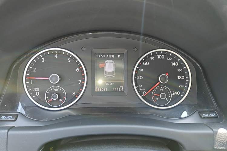 Used Volkswagen Tiguan 2015 1.8TSI Automatic Two-Wheel Drive Luxury Model Instrument Cluster