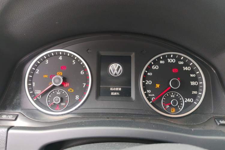Used Volkswagen Tiguan 2015 1.8TSI Automatic Two-Wheel Drive Luxury Model Instrument Cluster