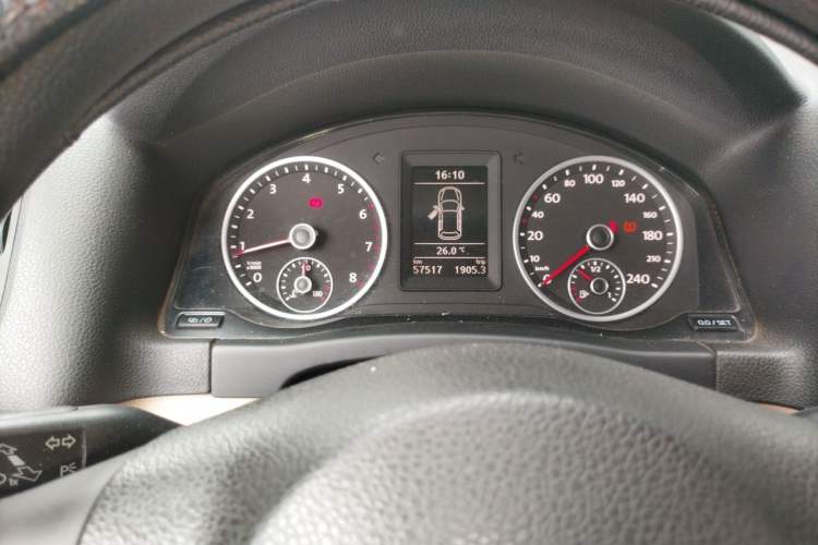 Used Volkswagen Tiguan 2015 1.8TSI Manual Two-Wheel Drive Fashion Edition Instrument Cluster