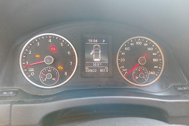 Used Volkswagen Tiguan 2015 1.8TSI Automatic Two-Wheel Drive Comfort Edition Instrument Cluster