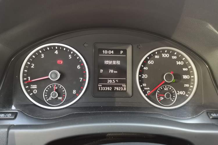 Used Volkswagen Tiguan 2015 1.8TSI Automatic Two-Wheel Drive Trend Edition Instrument Cluster