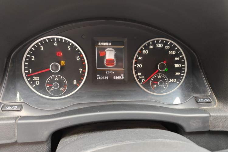 Used Volkswagen Tiguan 2015 1.8TSI Automatic Two-Wheel Drive Luxury Model Instrument Cluster