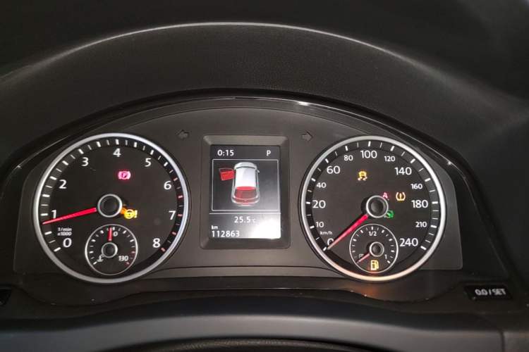 Used Volkswagen Tiguan 2015 1.8TSI Automatic Two-Wheel Drive Luxury Model Instrument Cluster