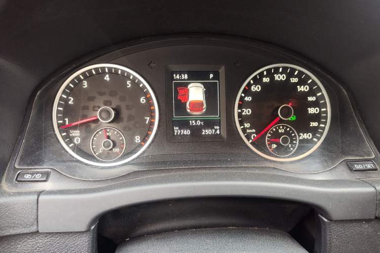 Used Volkswagen Tiguan 2015 1.8TSI Automatic Two-Wheel Drive Luxury Model Instrument Cluster