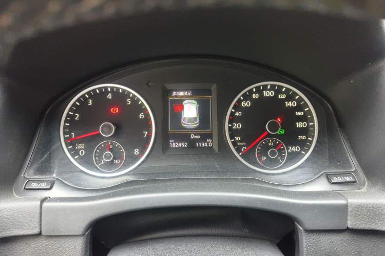 Used Volkswagen Tiguan 2015 1.8TSI Automatic Two-Wheel Drive Luxury Model Instrument Cluster