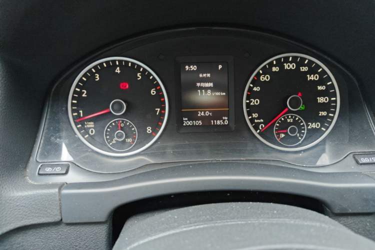 Used Volkswagen Tiguan 2015 1.8TSI Automatic Two-Wheel Drive Luxury Model Instrument Cluster