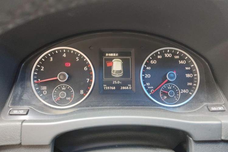 Used Volkswagen Tiguan 2015 1.8TSI Automatic All-Wheel-Drive Luxury Model Instrument Cluster