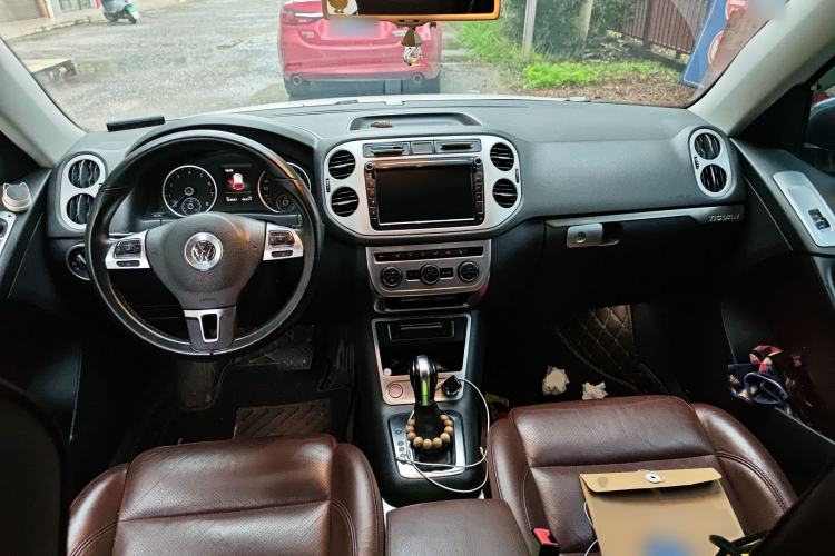 Used Volkswagen Tiguan 2015 1.8TSI Automatic Two-Wheel Drive Luxury Model Interior 2
