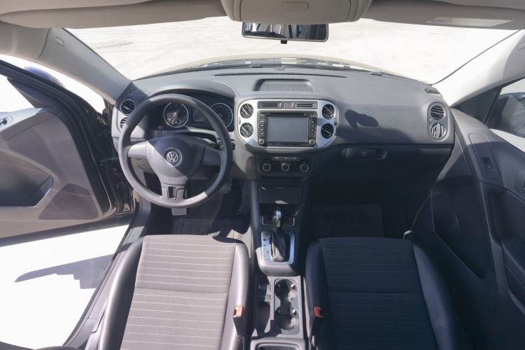 Used Volkswagen Tiguan 2015 1.8TSI Automatic Two-Wheel Drive Trend Edition Interior 5