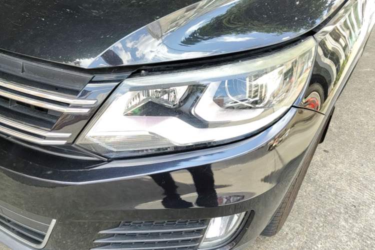 Used Volkswagen Tiguan 2015 1.8TSI Automatic Two-Wheel Drive Luxury Model Left Front Headlight