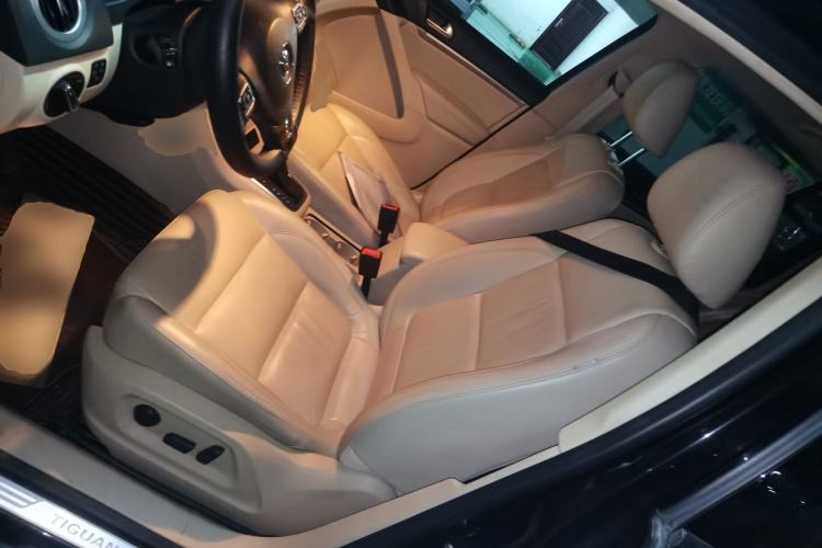 Used Volkswagen Tiguan 2015 1.8TSI Automatic Two-Wheel Drive Comfort Edition Left Front Seat