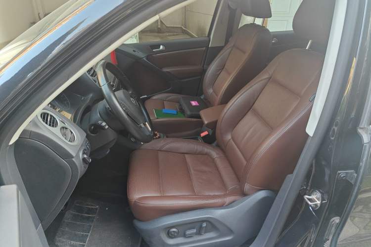 Used Volkswagen Tiguan 2015 1.8TSI Automatic Two-Wheel Drive Luxury Model Left Front Seat