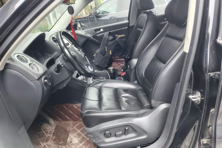 Used Volkswagen Tiguan 2015 1.8TSI Automatic Two-Wheel Drive Luxury Model Left Front Seat