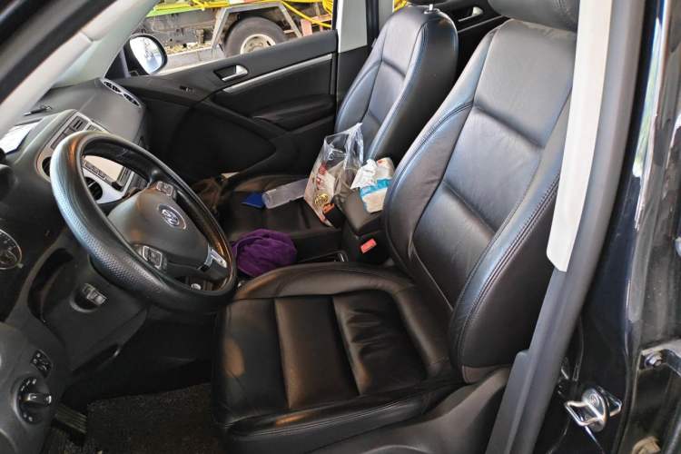 Used Volkswagen Tiguan 2015 1.8TSI Automatic Two-Wheel Drive Luxury Model Left Front Seat