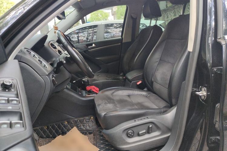 Used Volkswagen Tiguan 2015 2.0 TSI Automatic All-Wheel Drive Flagship Edition Left Front Seat