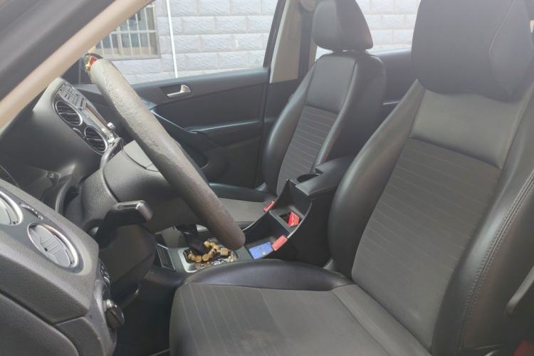 Used Volkswagen Tiguan 2015 1.8TSI Automatic Two-Wheel Drive Trend Edition Left Front Seat