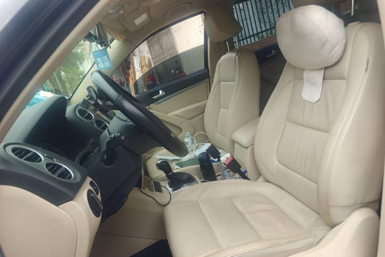 Used Volkswagen Tiguan 2015 1.8TSI Automatic Two-Wheel Drive Comfort Edition Left Front Seat