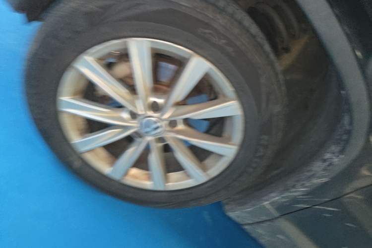Used Volkswagen Tiguan 2015 1.8TSI Automatic Two-Wheel Drive Comfort Edition Left Front Wheel Hub