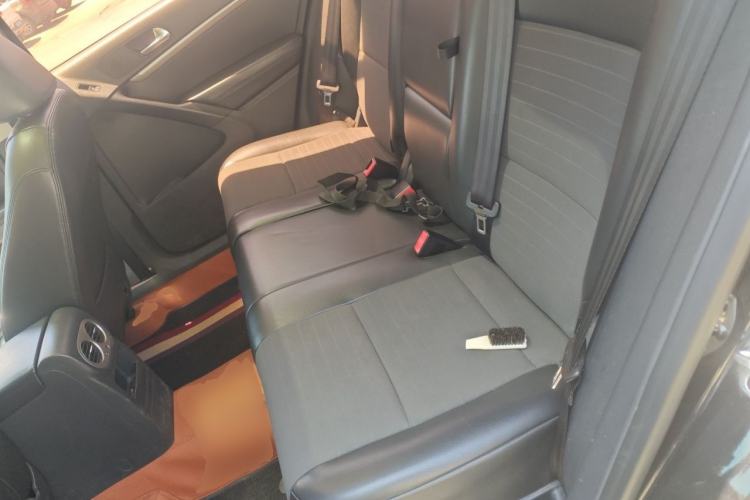 Used Volkswagen Tiguan 2015 1.8TSI Automatic All-Wheel Drive Style Vision Edition Left Rear Seat