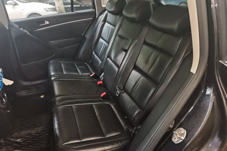 Used Volkswagen Tiguan 2015 1.8TSI Automatic Two-Wheel Drive Comfort Edition Left Rear Seat