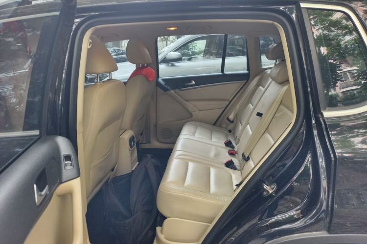 Used Volkswagen Tiguan 2015 1.8TSI Automatic Two-Wheel Drive Luxury Model Left Rear Seat