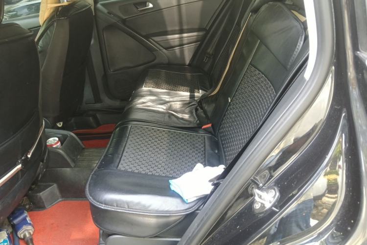 Used Volkswagen Tiguan 2015 1.8TSI Automatic Two-Wheel Drive Trend Edition Left Rear Seat