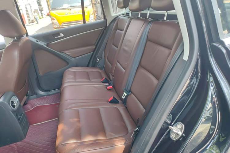 Used Volkswagen Tiguan 2015 1.8TSI Automatic Two-Wheel Drive Luxury Model Left Rear Seat