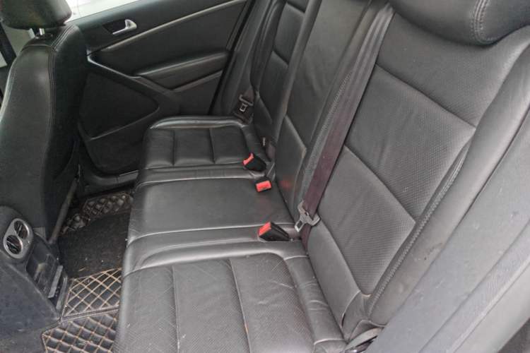Used Volkswagen Tiguan 2015 1.8TSI Automatic Two-Wheel Drive Luxury Model Left Rear Seat