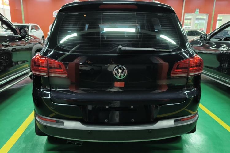 Used Volkswagen Tiguan 2015 1.8TSI Automatic All-Wheel-Drive Luxury Model Rear