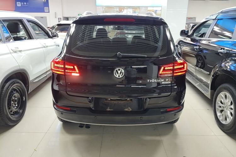 Used Volkswagen Tiguan 2015 1.8TSI Automatic All-Wheel-Drive Luxury Model Rear