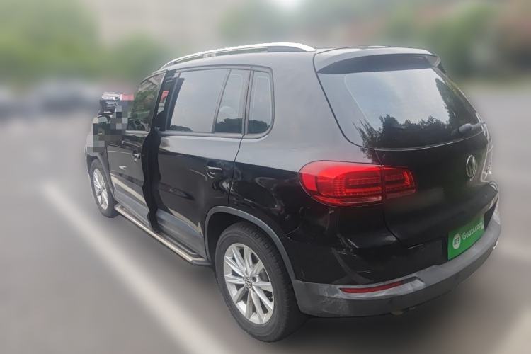 Used Volkswagen Tiguan 2015 1.8TSI Manual Two-Wheel-Drive Limited Edition Rear Left 45 Deg