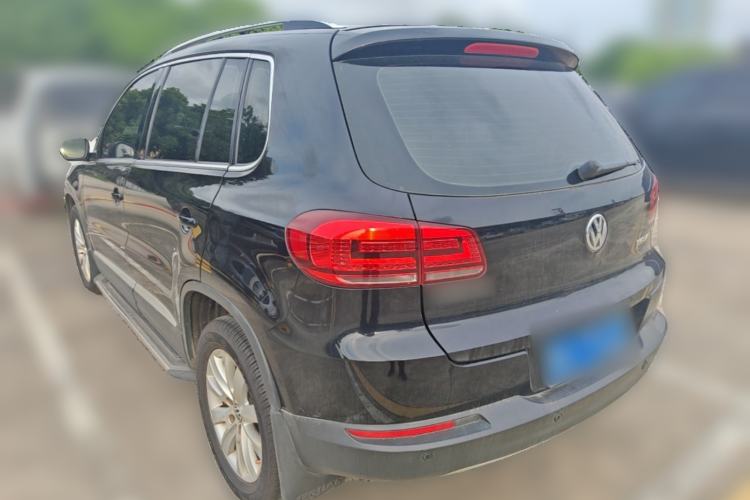 Used Volkswagen Tiguan 2015 1.8TSI Automatic Two-Wheel Drive Luxury Model Rear Left 45 Deg