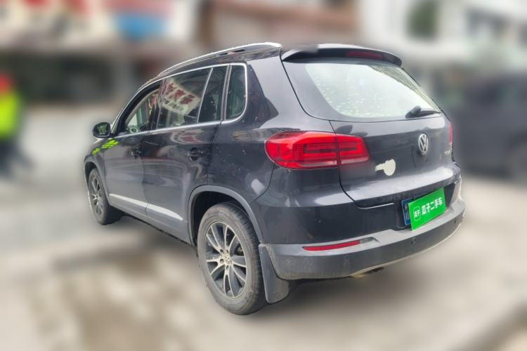 Used Volkswagen Tiguan 2015 1.8TSI Automatic Two-Wheel Drive Luxury Model Rear Left 45 Deg