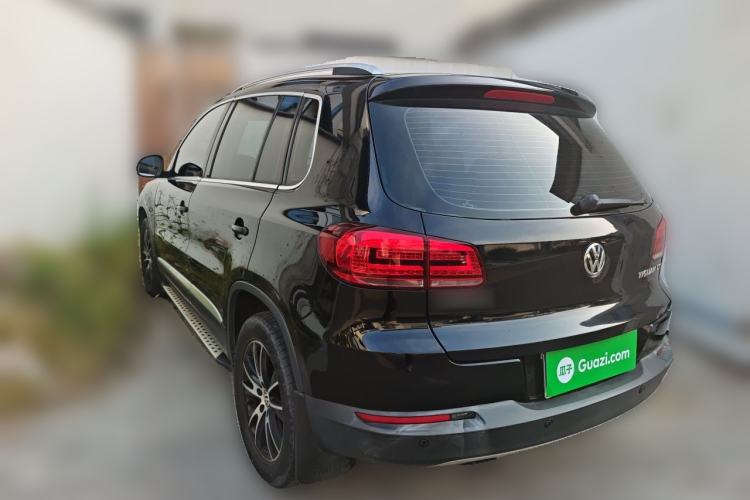 Used Volkswagen Tiguan 2015 1.8TSI Automatic Two-Wheel Drive Luxury Model Rear Left 45 Deg