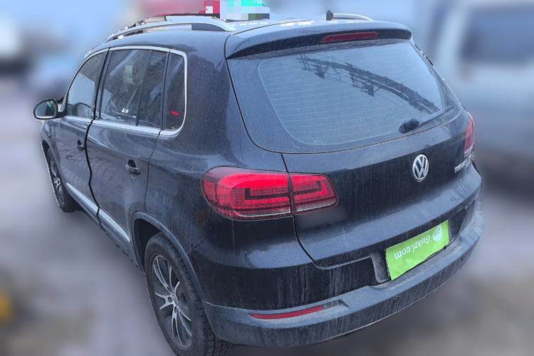 Used Volkswagen Tiguan 2015 1.8TSI Automatic All-Wheel-Drive Luxury Model Rear Left 45 Deg