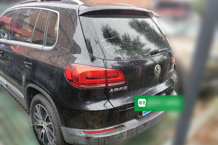Used Volkswagen Tiguan 2015 2.0 TSI Automatic All-Wheel Drive Luxury Edition Rear Left 45 Deg