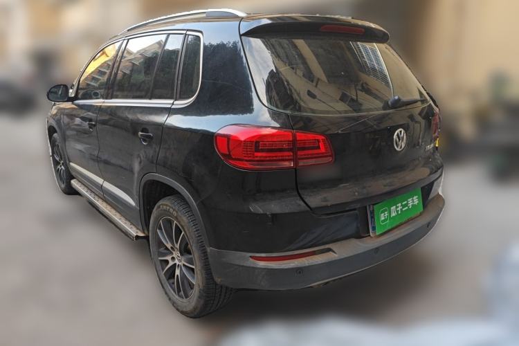 Used Volkswagen Tiguan 2015 1.8TSI Automatic Two-Wheel Drive Luxury Model Rear Left 45 Deg