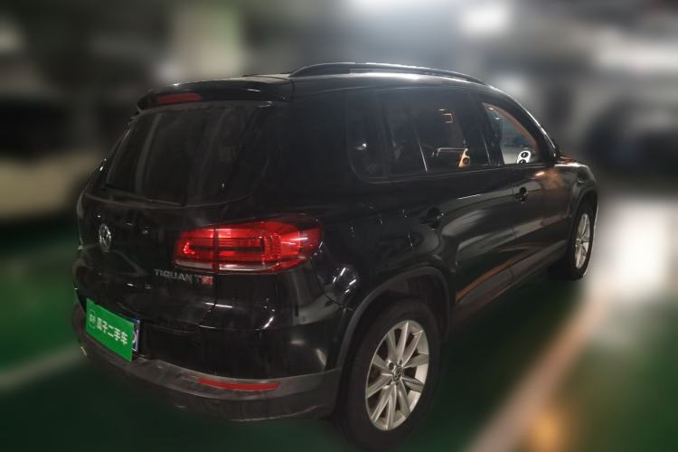 Used Volkswagen Tiguan 2015 1.8TSI Automatic Two-Wheel Drive Comfort Edition Rear Right 45 Deg
