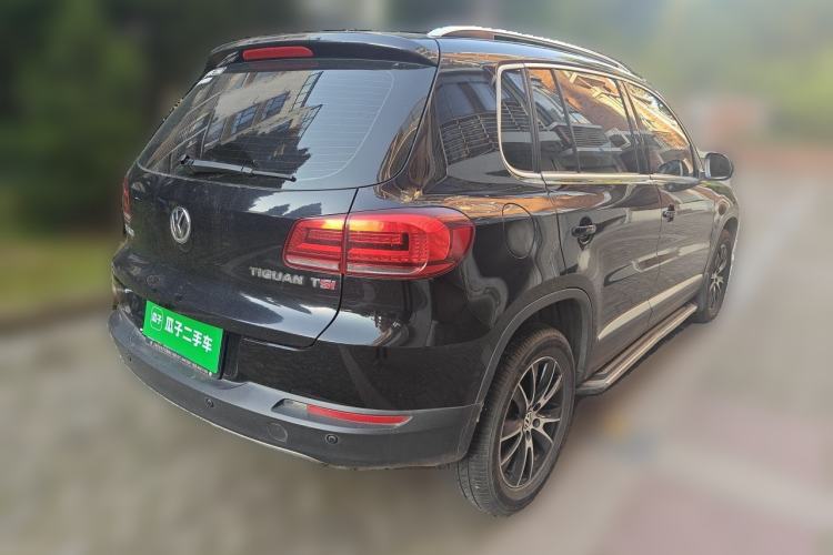 Used Volkswagen Tiguan 2015 1.8TSI Automatic Two-Wheel Drive Luxury Model Rear Right 45 Deg