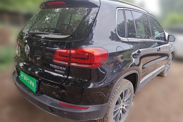 Used Volkswagen Tiguan 2015 1.8TSI Automatic Two-Wheel Drive Luxury Model Rear Right 45 Deg