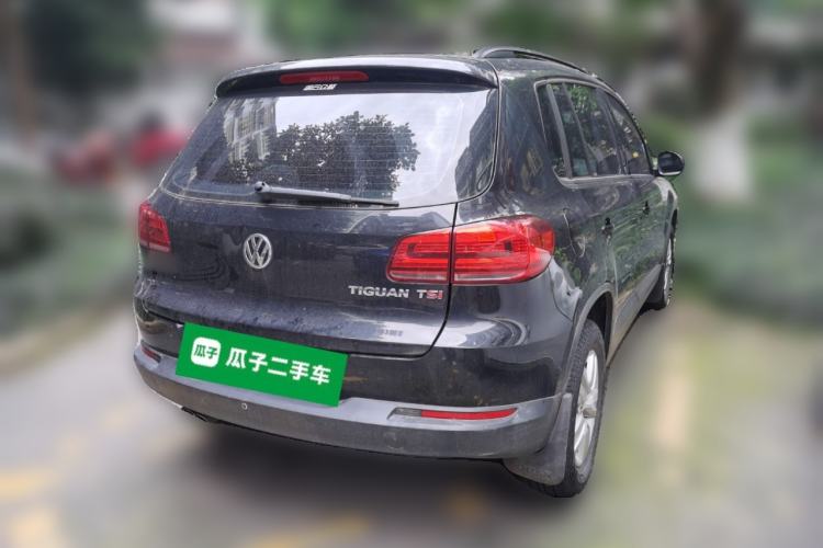 Used Volkswagen Tiguan 2015 1.8TSI Automatic Two-Wheel Drive Trend Edition Rear Right 45 Deg