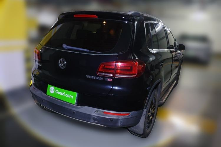Used Volkswagen Tiguan 2015 1.8TSI Automatic Two-Wheel Drive Luxury Model Rear Right 45 Deg