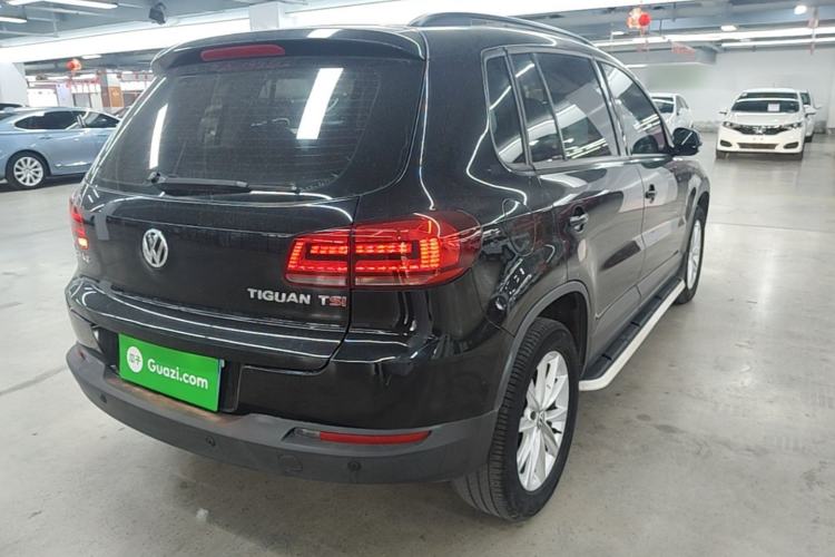 Used Volkswagen Tiguan 2015 1.8TSI Automatic Two-Wheel Drive Comfort Edition Rear Right 45 Deg